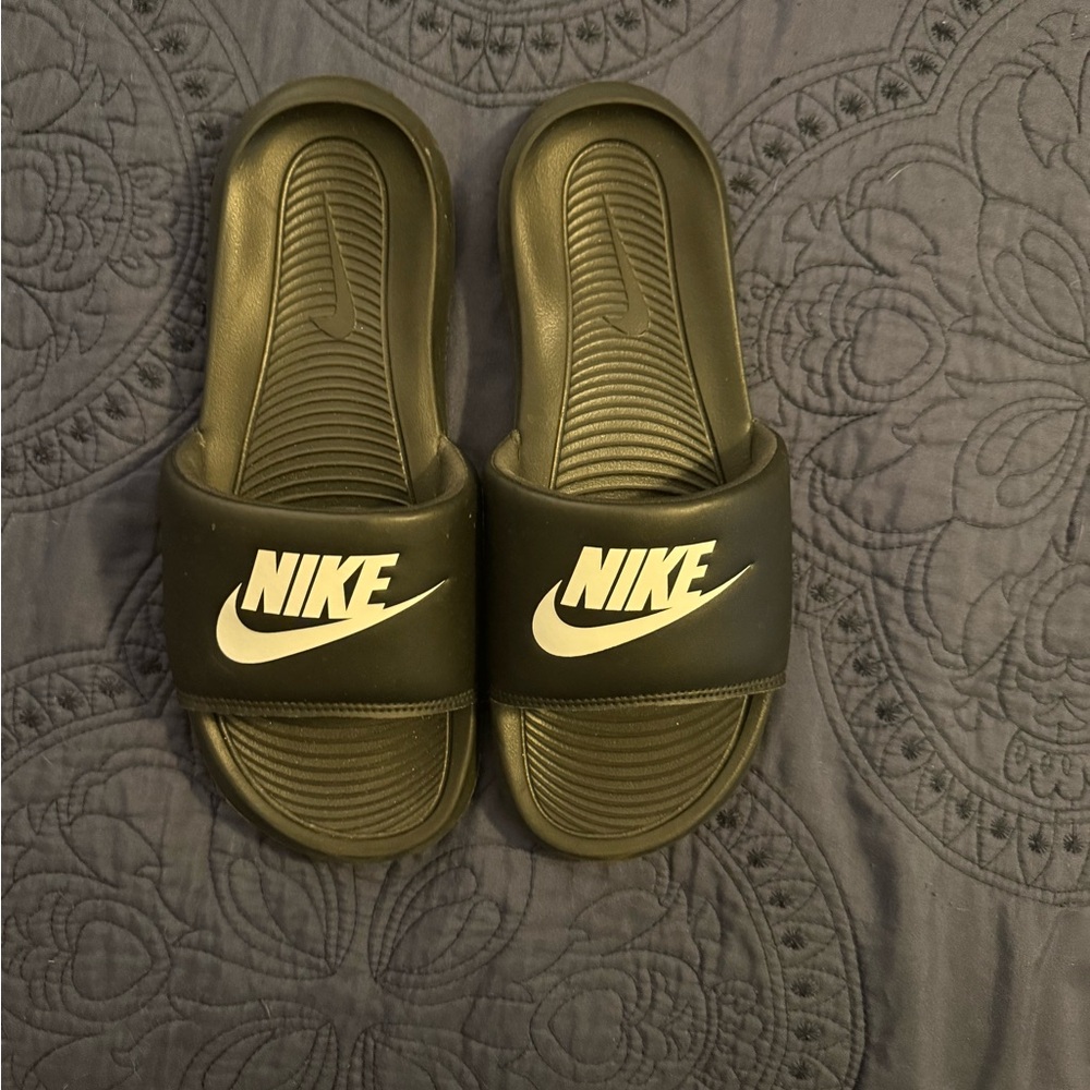 Nike Black Slides